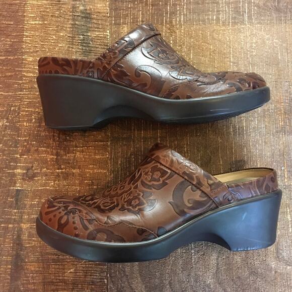 Alegria Isabelle Tooled Brown Heeled Mule Womens 36 6-6.5 Comfort Cozy Normcore - Picture 7 of 9